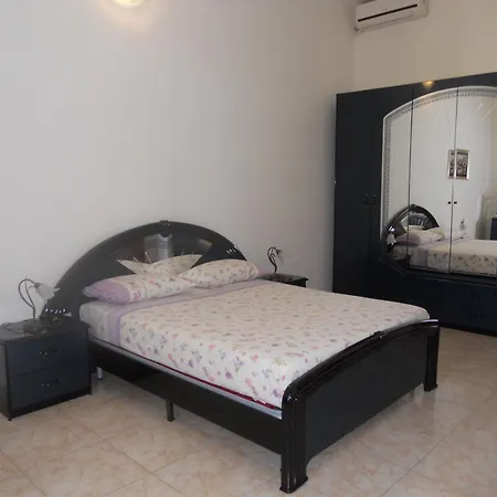 Efisio Guest house